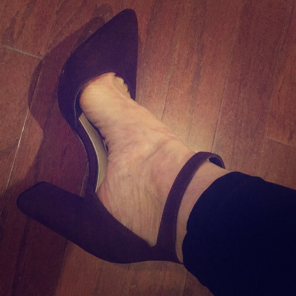 High heeled pumps Wine Colored